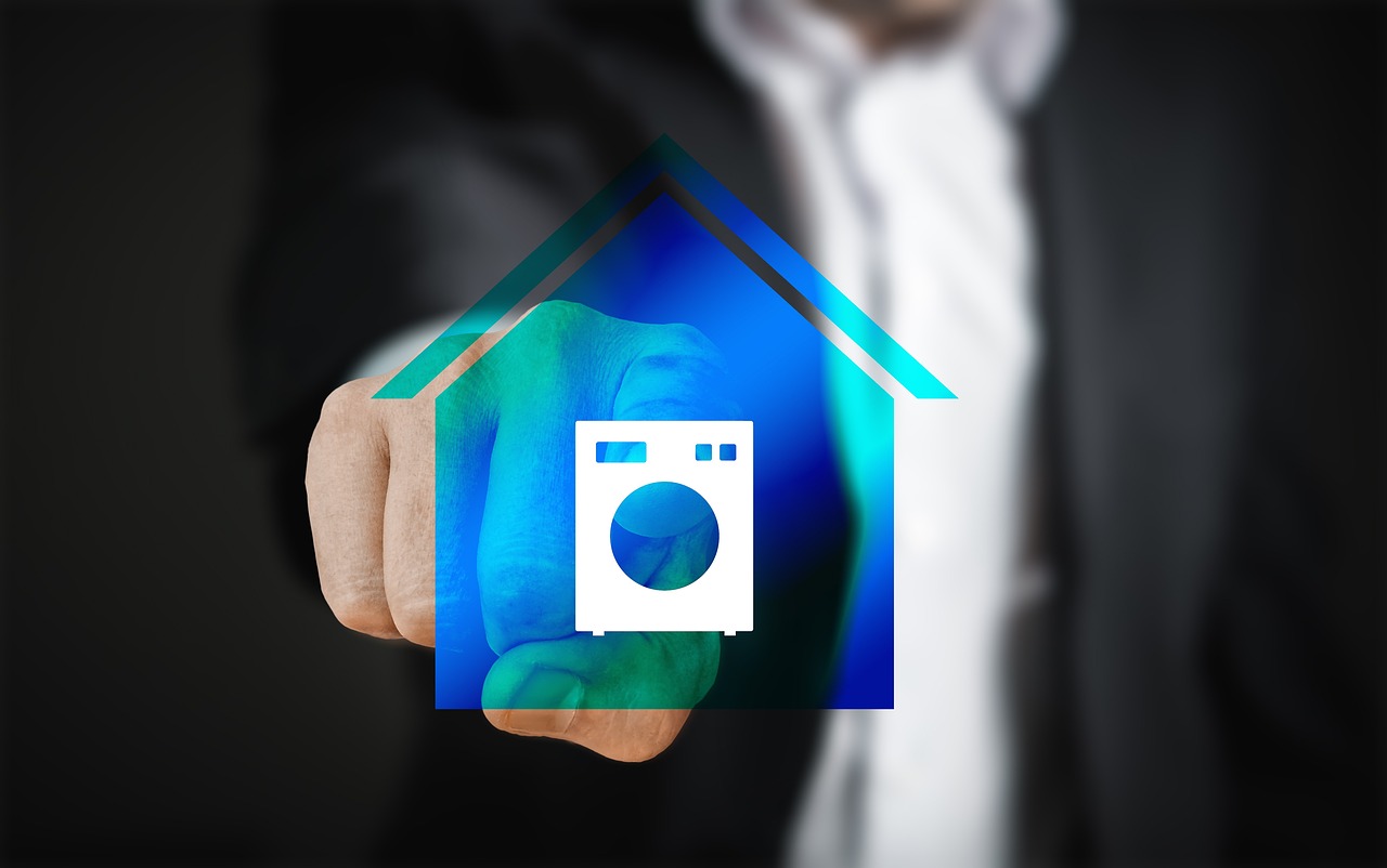 How to Use Smart Cameras to Monitor Your Home Remotely